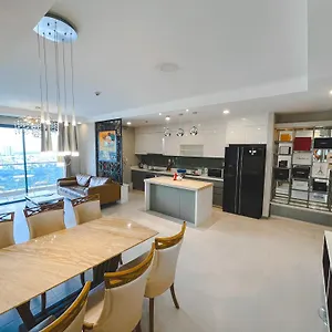 Luxury Gold 86 -rooftop Pool Apartment